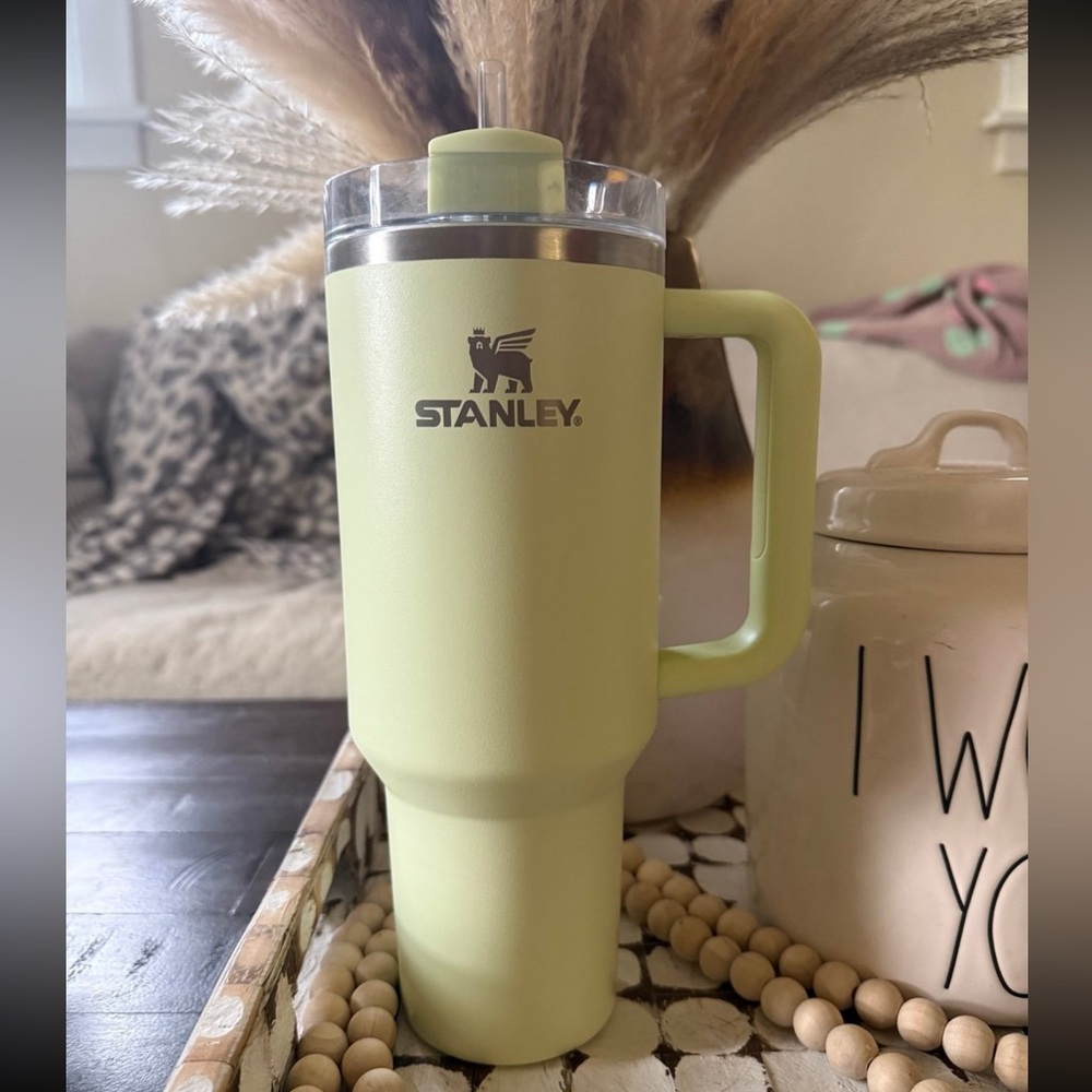 Stanley Quencher 40oz - Pale Lime
